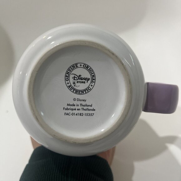 DISNEY STORE GENUINE AUTHENTIC DAISY DUCK COFFEE/TEA MUG LAVENDER INTERIOR - Picture 5 of 7
